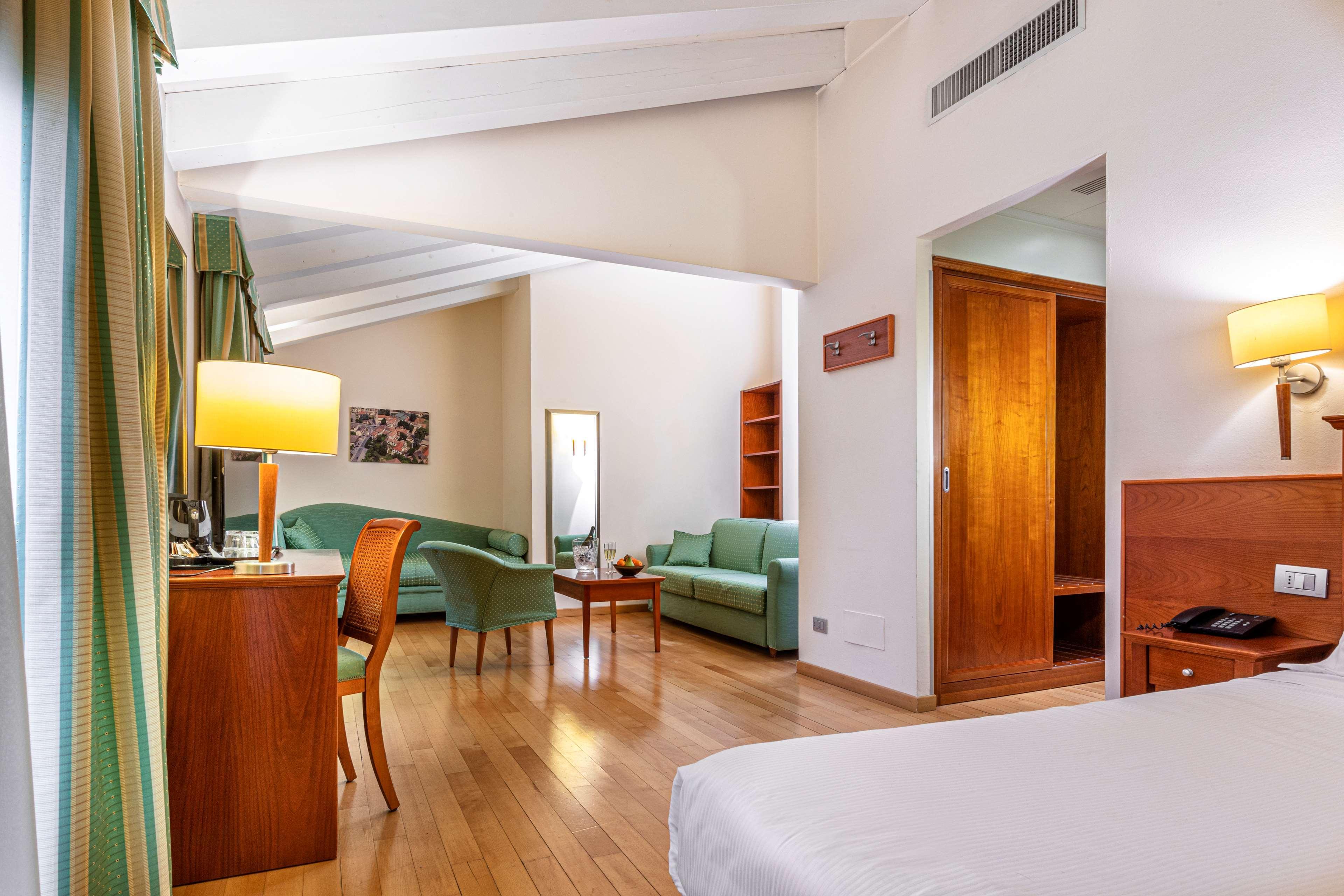 Best Western Titian Inn Hotel Treviso Силея Экстерьер фото