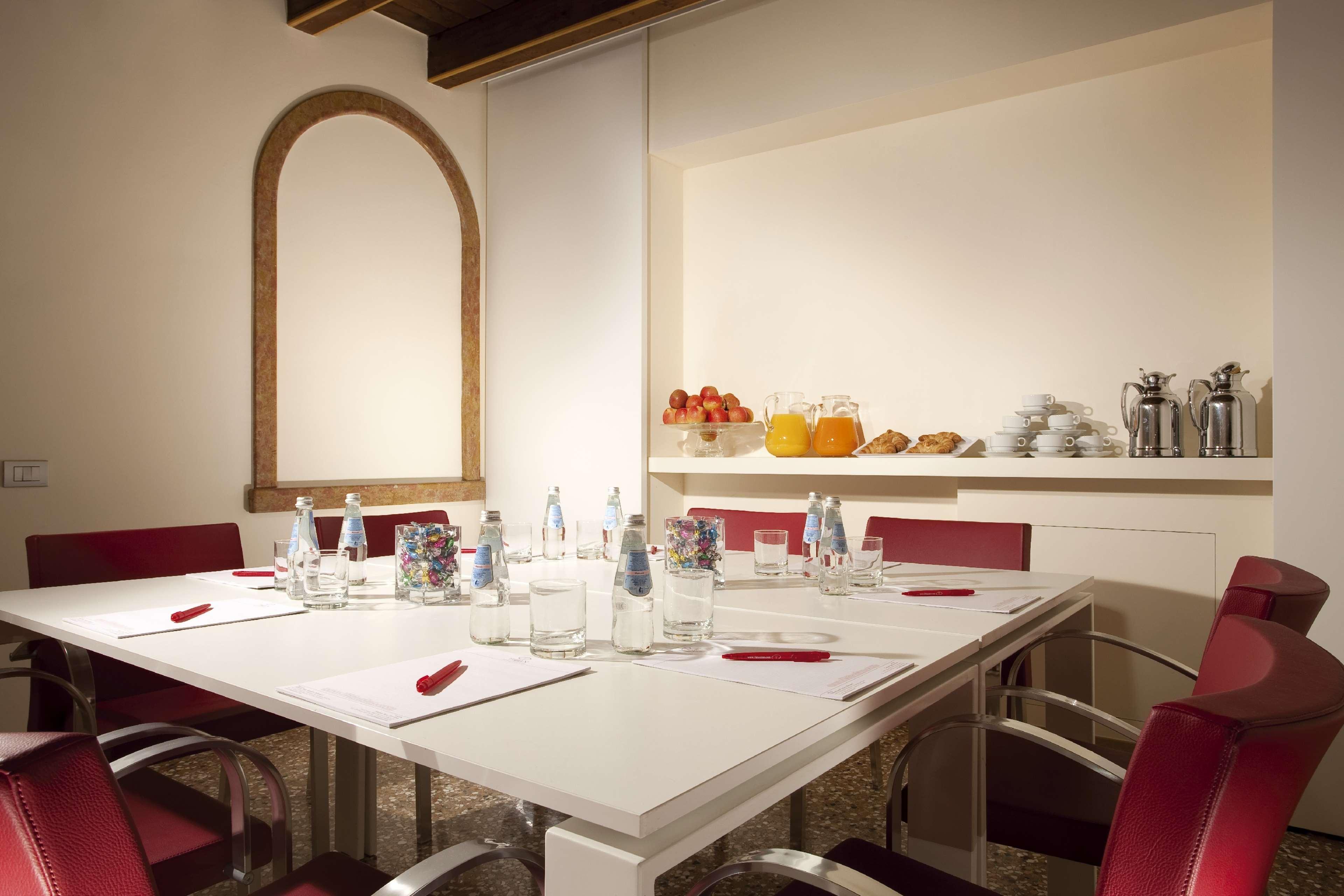 Best Western Titian Inn Hotel Treviso Силея Экстерьер фото