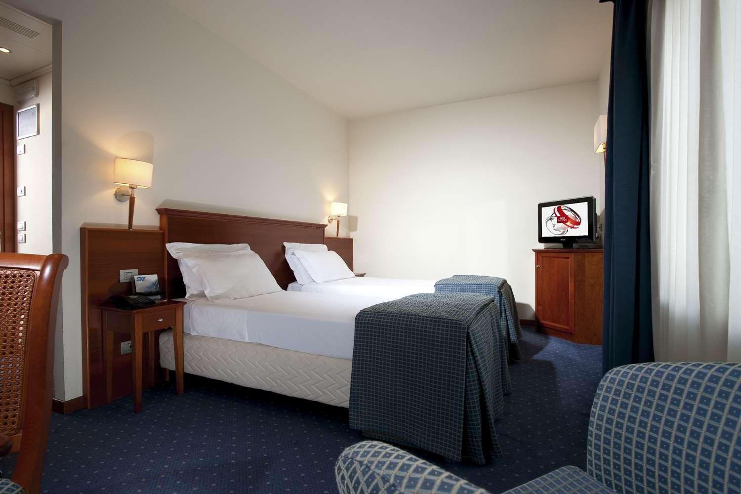 Best Western Titian Inn Hotel Treviso Силея Экстерьер фото